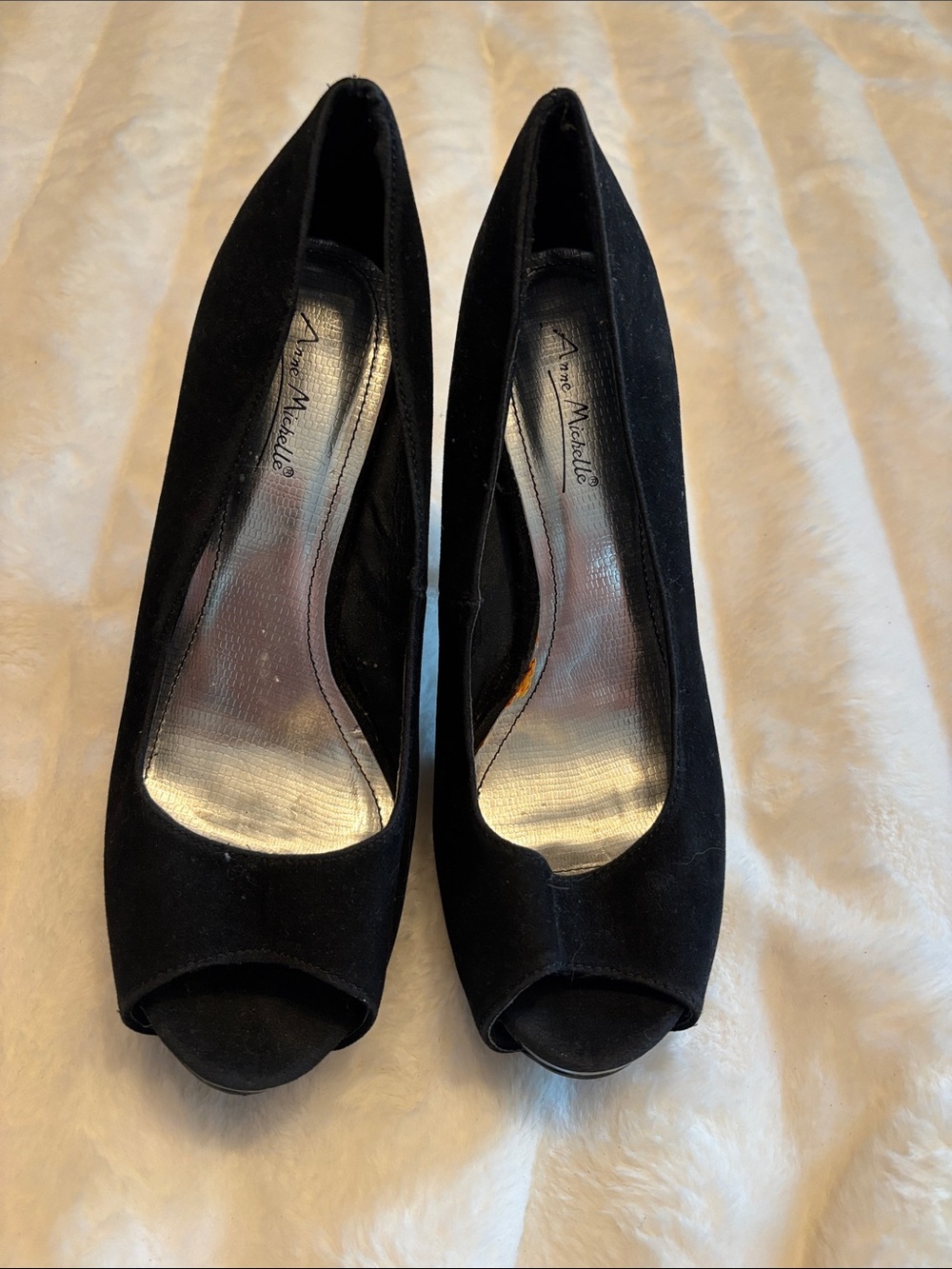 Women’s Anne Michelle Black Suede Peep-Toe Heels NEW 9